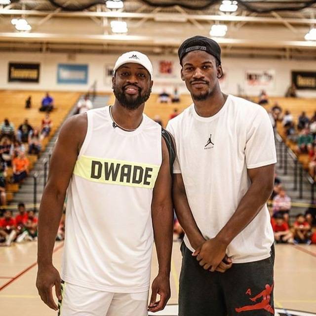 丰塞卡：谢尔基需改善防守态度，以适应曼城的战术纪律（丰塞卡：谢尔基需加强防守意识，方能融入曼城的战术纪律）