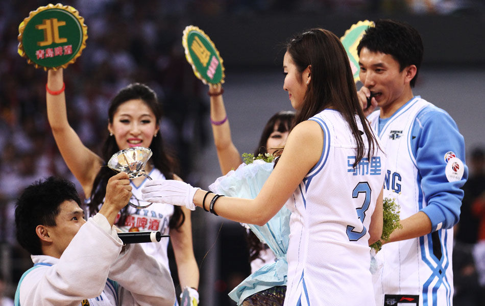 洛卡特利：佛罗伦萨垫底不是他们真实实力，但今天我们必须赢（洛卡特利：佛罗伦萨垫底不符真实实力，但今天我们非赢不可）