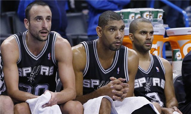 篮球湖人替补球员贡献关键篮板（湖人替补抢下关键篮板）