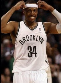 姆巴佩因伤退出法国队后去迪拜？桑巴：我们没有任何问题（姆巴佩伤退后飞往迪拜？桑巴回应：没有任何问题）