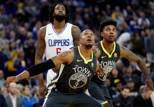 博主：今天中午河南队已抵达足协杯决赛地苏州，并进驻赛区（博主称河南队今日中午抵达苏州足协杯决赛地并已进驻赛区）